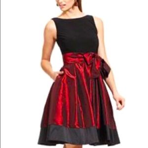 SL Fashions Sleeveless Pleated Side Bow Dress